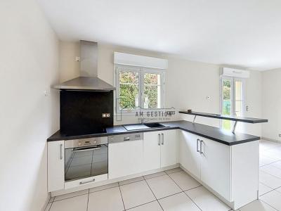 For rent House COUZEIX 