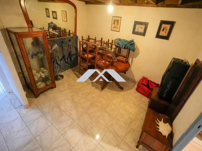 For sale House POSSESSION