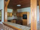 House  DANS UN HAMEAU.