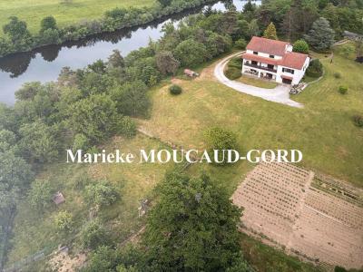 Vente Maison 10 pi�ces BEAUZAC 43590