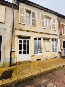 Vente Maison 5 pi�ces SAINT-SAULGE 58330