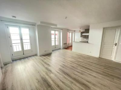 Location Appartement 2 pièces MARSEILLE-2EME-ARRONDISSEMENT 13002