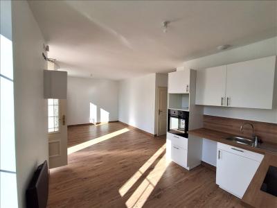 Location Appartement 3 pi�ces AHUILLE 53940
