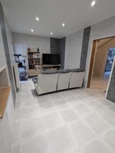 Location Maison 5 pi�ces TOULON-SUR-ARROUX 71320