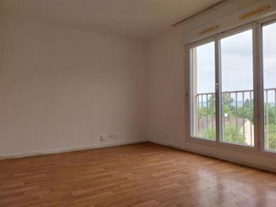 Location Appartement 3 pi�ces VILLENEUVE-SUR-YONNE 89500