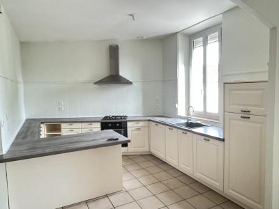 For rent Apartment LAVALETTE 