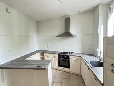 For rent Apartment LAVALETTE 