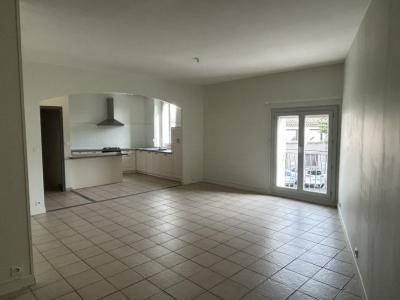 Location Appartement LAVALETTE 