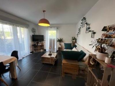 Location Appartement VALLEIRY  74