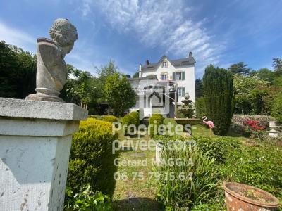 For sale Prestigious house ROCHEFORT-EN-TERRE  56