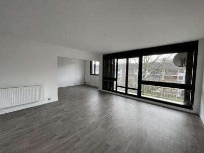 For rent Apartment SAINT-YRIEIX-LA-PERCHE 