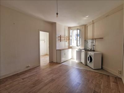 Location Appartement 2 pièces PARIS-17EME-ARRONDISSEMENT 75017