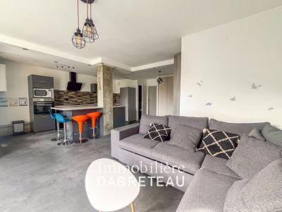 Vente Appartement 3 pièces LYON-8EME-ARRONDISSEMENT 69008