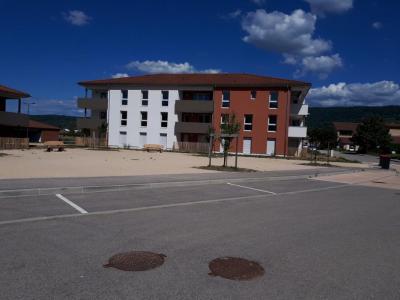 Location Appartement 3 pi�ces IZERNORE 01580