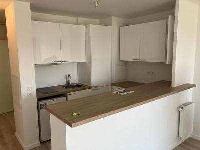 For rent Apartment SAINT-DENIS  93