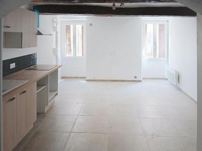 Location Maison 5 pièces TAVERNES 83670