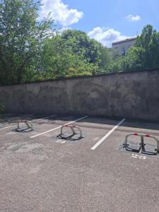 For rent Parking LYON-7EME-ARRONDISSEMENT  69