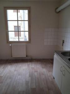 For rent Apartment CHINON