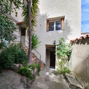 For rent House ALES  30