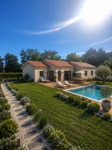 Vente Maison 5 pi�ces AUBERIVES-SUR-VAREZE 38550