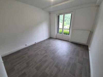 Location Appartement 2 pièces MONTHERME 08800
