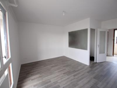 For rent Apartment BRON  69
