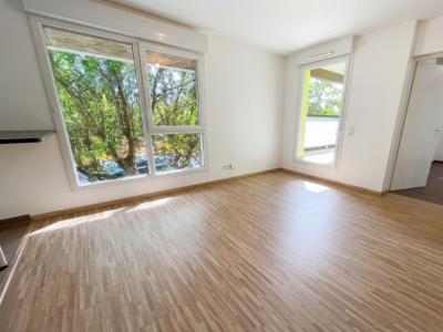 For rent Apartment NANTES  44