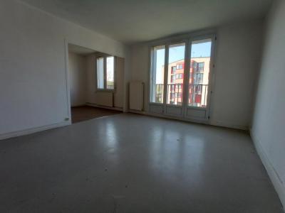 Location Appartement 4 pièces VOUZIERS 08400