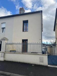 Vente Maison 4 pièces BELLEU 02200