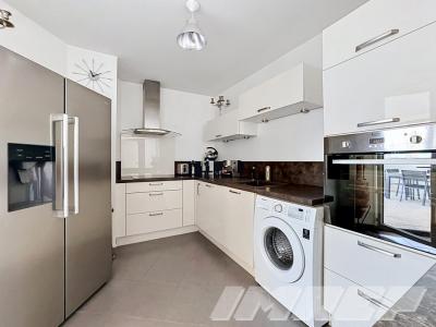 For sale Apartment MARSEILLE-8EME-ARRONDISSEMENT 