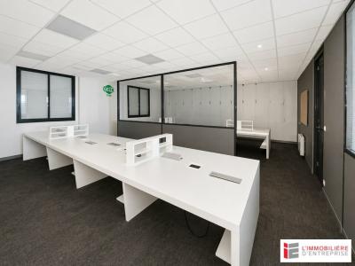Vente Bureau PACE 35740