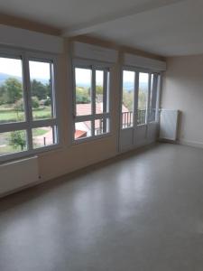 Location Appartement 3 pièces MESVRES 71190