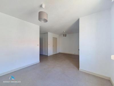 For rent Apartment BEAUMONT  63