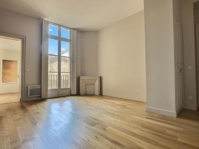 Vente Appartement BORDEAUX 33300