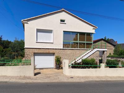 Vente Maison 7 pi�ces CIVRAY 86400