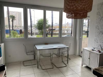 Location Appartement TOULON  83