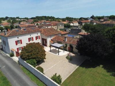 Vente Maison 7 pi�ces AIGRE 16140