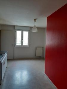 For rent Apartment AUTUN  71