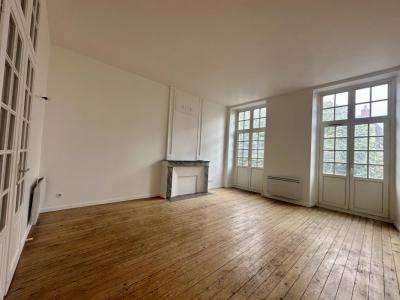 Vente Appartement 3 pièces BORDEAUX 33000