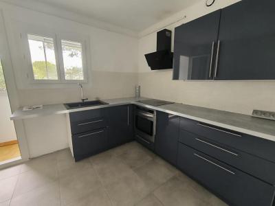Location Appartement 4 pièces VITROLLES 13127