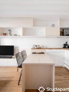 Location Appartement 2 pièces PARIS-10EME-ARRONDISSEMENT 75010
