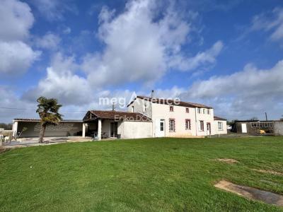 Vente Maison 7 pièces SAINT-PIERRE-DES-ECHAUBROGNES 79700