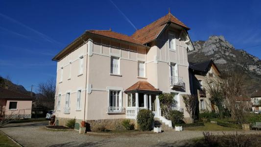 Vente Maison 7 pi�ces CABANNES 09310