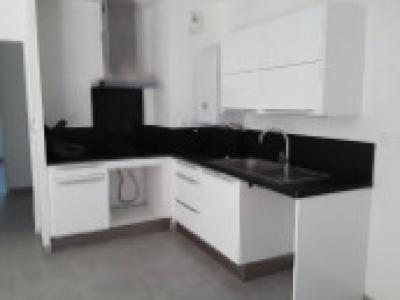 Location Appartement 3 pièces ROBION 84440