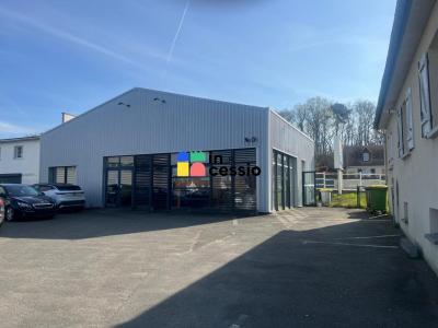 Location Commerce ARNAGE 72230