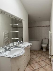 For rent House BAGES