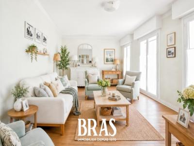 For sale House SAINT-AVE 