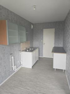 Location Appartement 3 pièces CHARLEVILLE-MEZIERES 08000