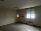 Louer Commerce 850 m2 Mans