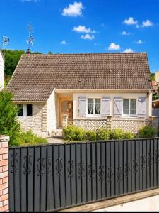 Vente Maison 5 pièces LARBROYE 60400
